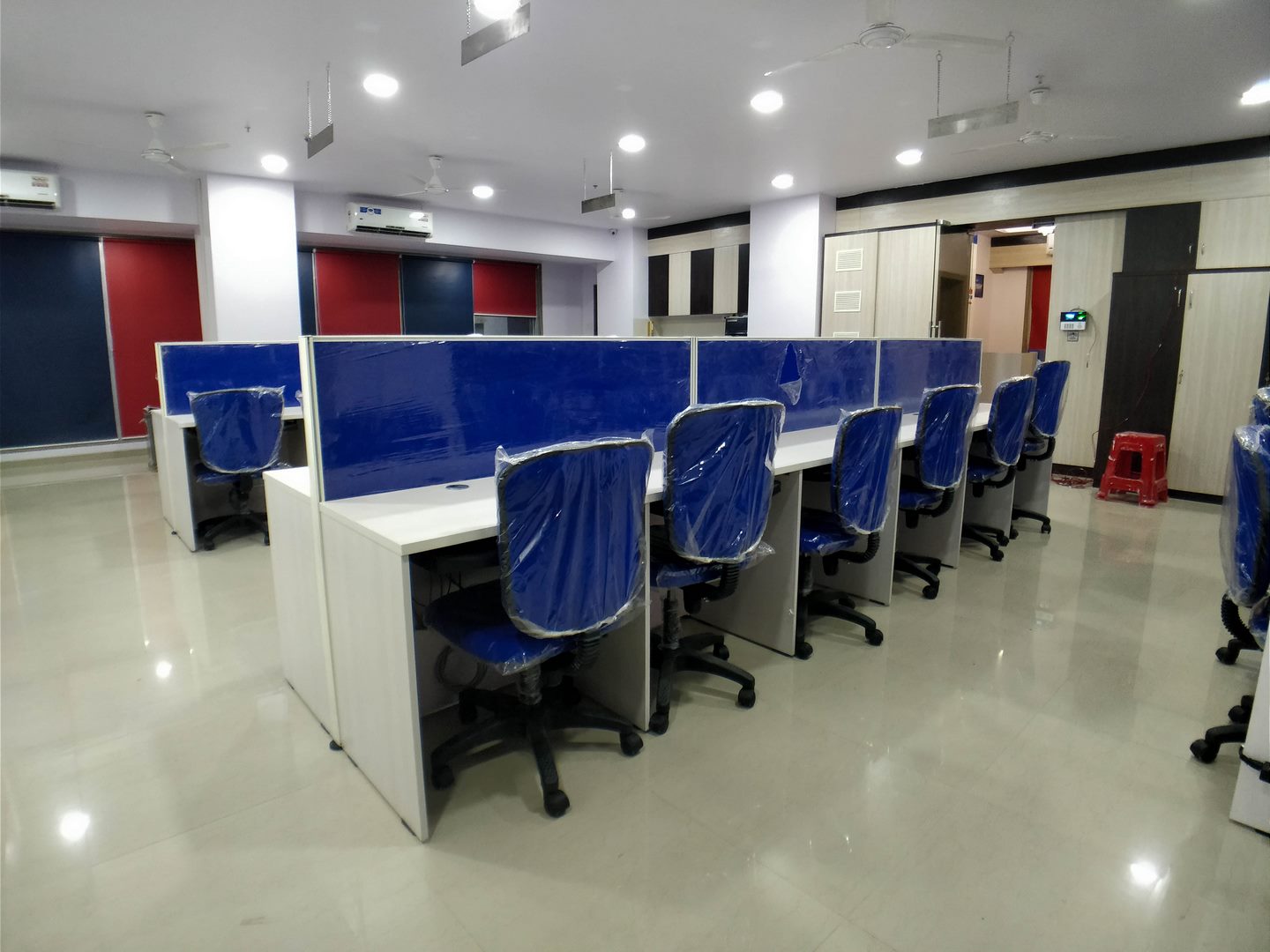 Modular office furniture 5